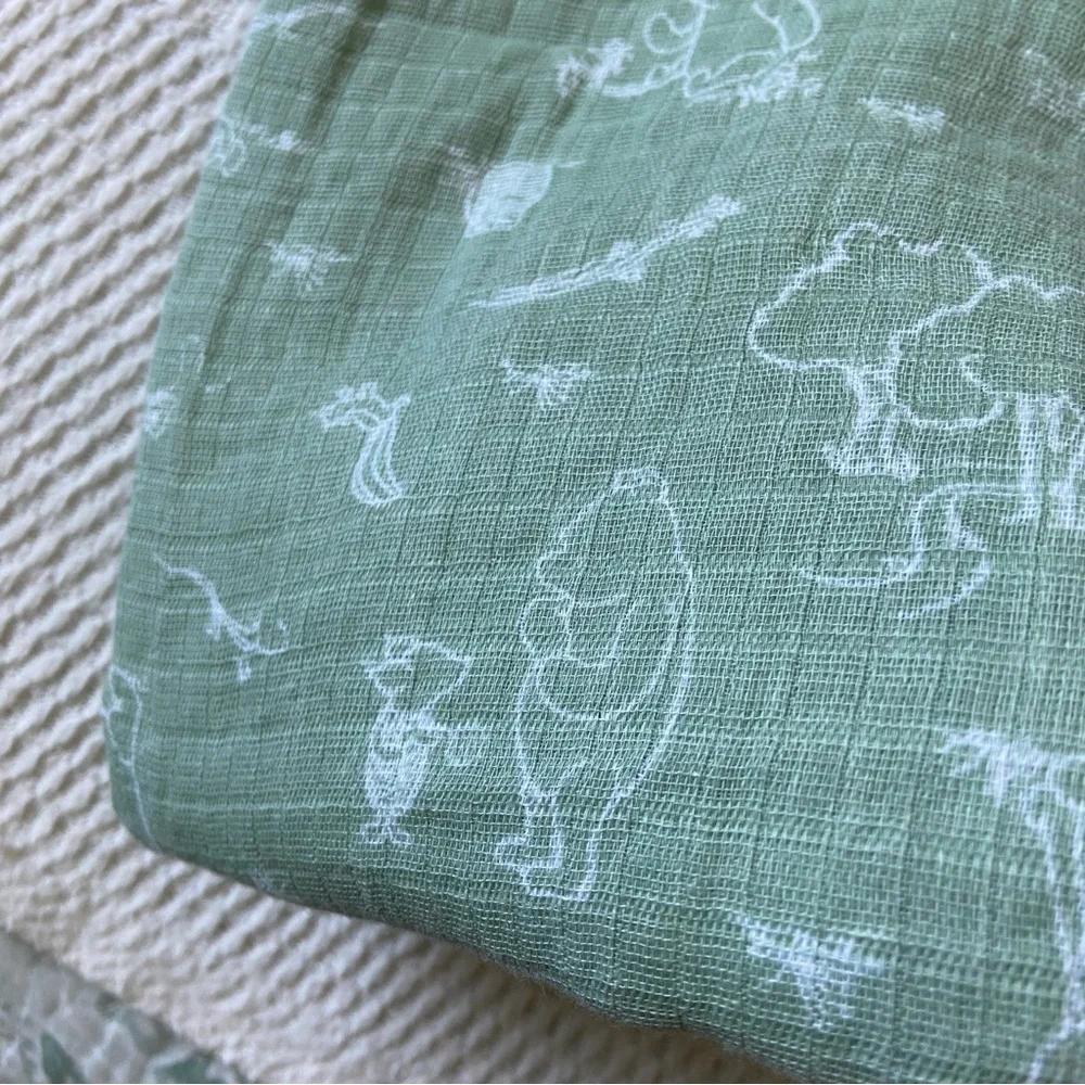 Disney Baby Aden + Anais Winnie The Pooh Piglet Muslin Swaddle Baby Blanket